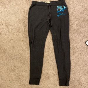 hollister small joggers